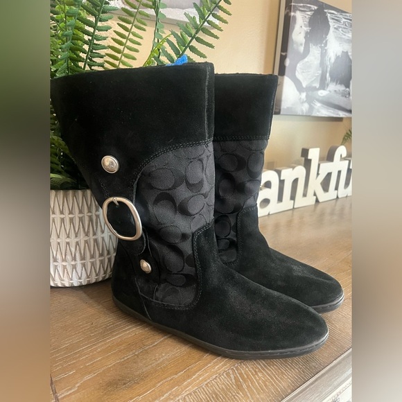 Coach Meyer Signature Logo Black Suede Buckle Detail Flat Winter Snow Boots 7.5 - Picture 5 of 16